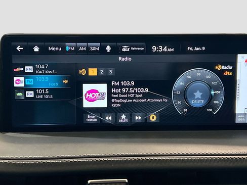 Used 2024 Genesis GV70 2.5T w/ Sport Prestige Package image 11