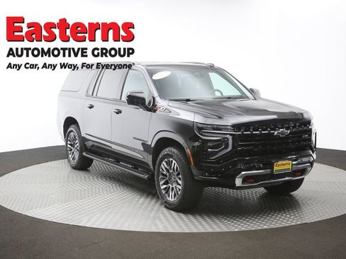 Used 2025 Chevrolet Suburban Z71 AWD/4WD image 53