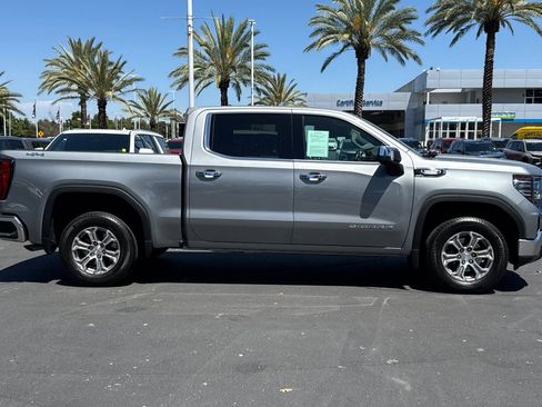 Used 2023 GMC Sierra 1500 SLT w/ SLT Convenience Package AWD/4WD image 2