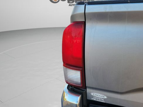 Used 2021 Toyota Tacoma SR5 image 18