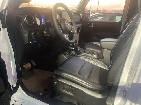 Used 2024 Jeep Wrangler High Altitude image 7