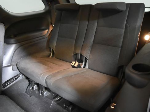 Used 2022 Dodge Durango SXT image 34