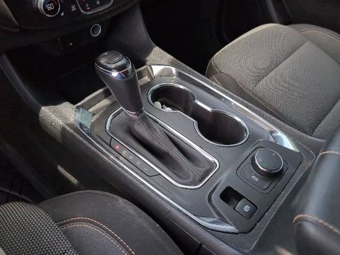 Used 2019 Chevrolet Traverse LT FWD image 20