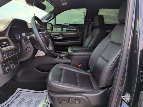 Used 2024 Chevrolet Tahoe LT w/ Luxury Package AWD/4WD image 9