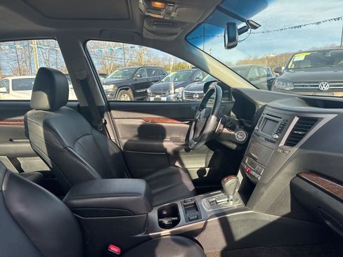 Used 2013 Subaru Legacy 3.6R Limited image 38
