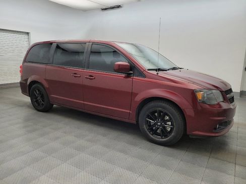 Used 2019 Dodge Grand Caravan SXT w/ Blacktop Package FWD image 11