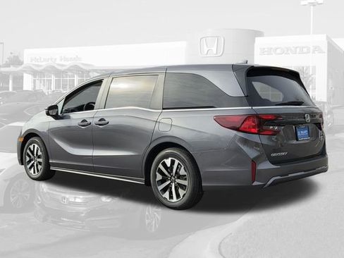 New 2026 Honda Odyssey EX-L image 3