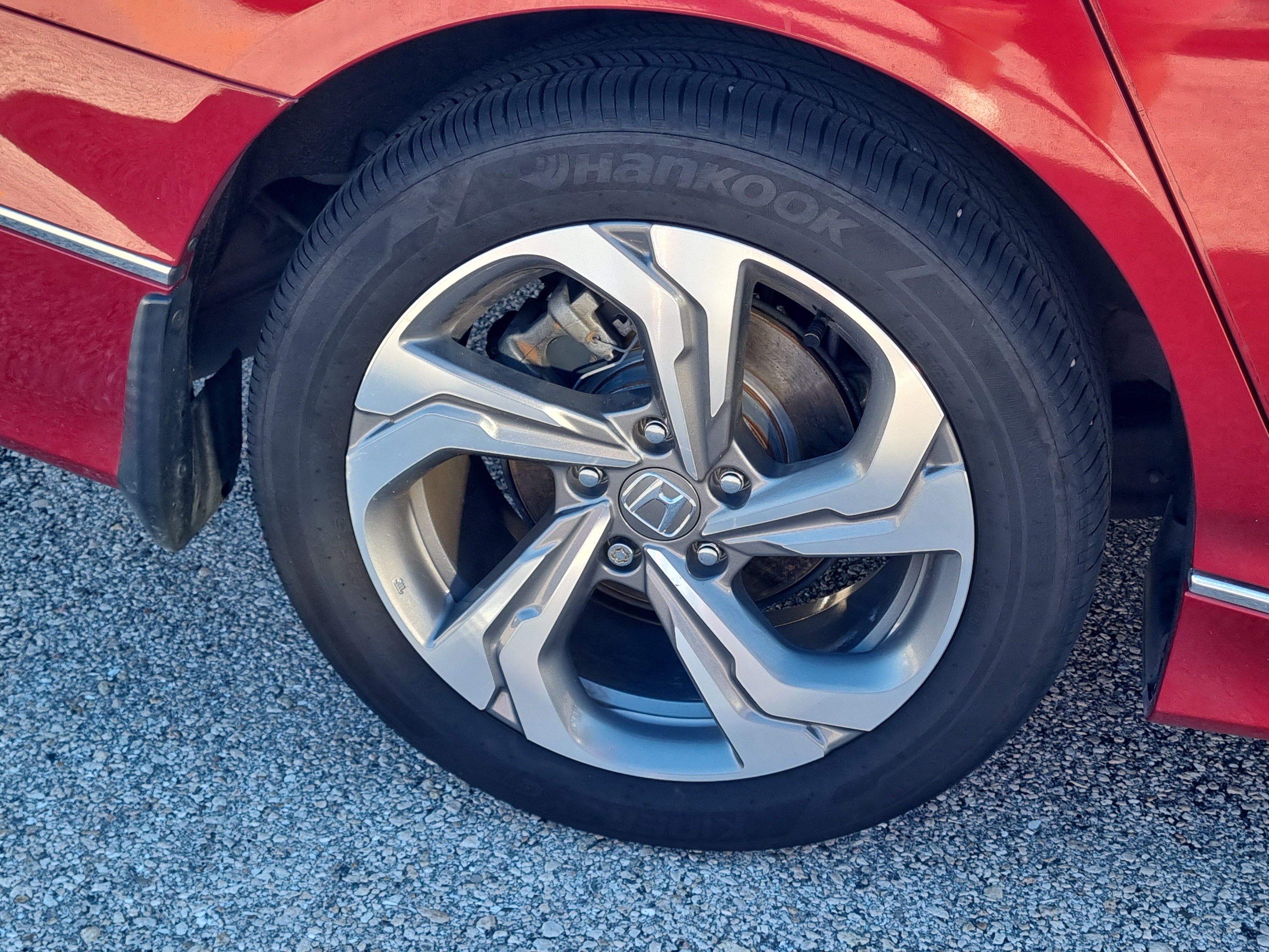 Used 2018 Honda Accord EX-L image 11