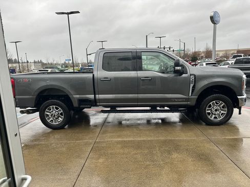Used 2025 Ford F350 Lariat w/ Camper Package image 5