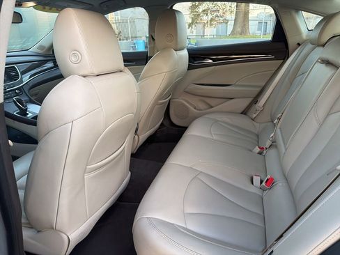 Used 2017 Buick LaCrosse Preferred image 14