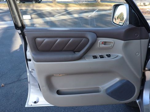 Used 1999 Toyota Land Cruiser image 26