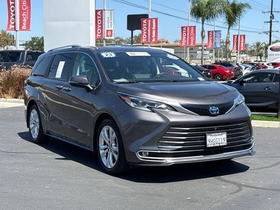 Certified 2023 Toyota Sienna Platinum