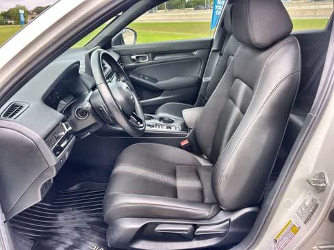 Used 2025 Honda Civic Sport image 11