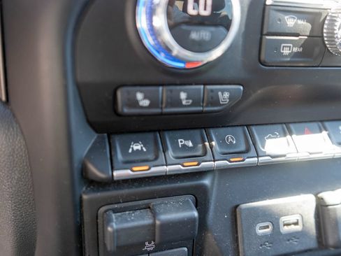 Used 2020 GMC Sierra 1500 AT4 w/ AT4 Premium Package AWD/4WD image 24