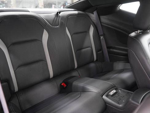 Used 2017 Chevrolet Camaro SS RWD image 12