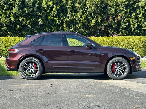 New 2026 Porsche Macan S image 9