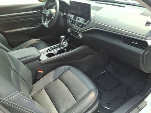 Used 2023 Nissan Altima 2.5 SL FWD image 24