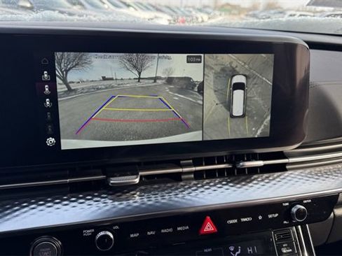 Used 2024 Kia Carnival SX Prestige image 37