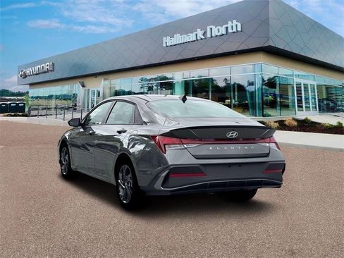 New 2026 Hyundai Elantra Sport image 5