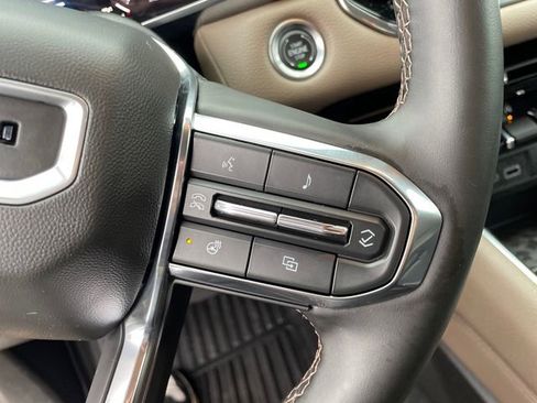 Used 2024 GMC Canyon Denali image 32