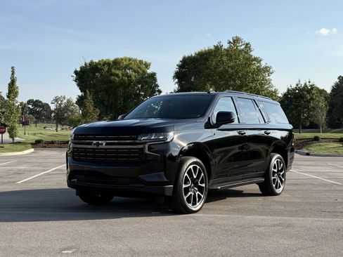 Used 2022 Chevrolet Tahoe RST w/ Luxury Package AWD/4WD image 1