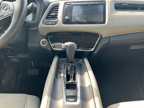 Used 2019 Honda HR-V EX image 11