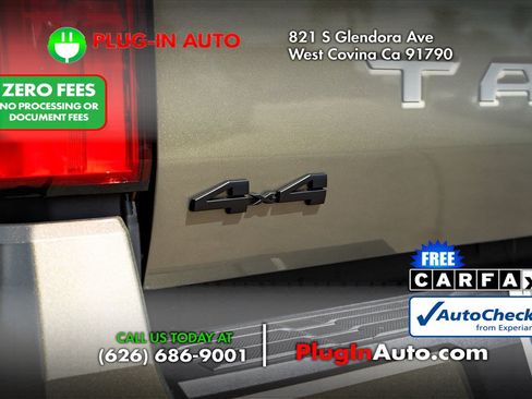 Used 2024 Toyota Tacoma TRD Off-Road AWD/4WD image 5
