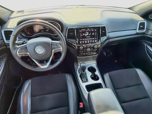 Used 2021 Jeep Grand Cherokee Laredo X AWD/4WD image 16