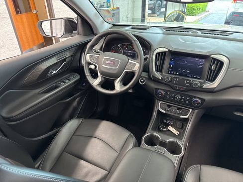 Used 2024 GMC Terrain SLT w/ Tech Package FWD image 46
