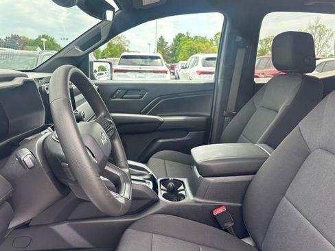 Used 2023 Chevrolet Colorado Trail Boss AWD/4WD image 13