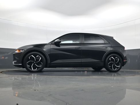 Certified 2023 Hyundai Ioniq 5 SEL w/ Cargo Package image 28