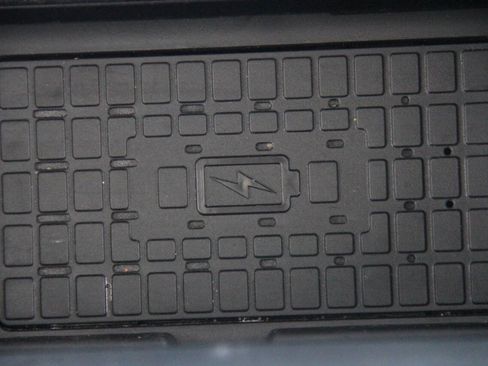 Certified 2023 Ford F150 Platinum w/ Equipment Group 701A High image 27