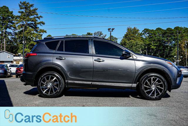 Used 2018 Toyota RAV4 Limited FWD image 10