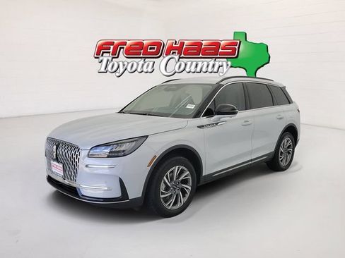 Used 2026 Lincoln Corsair Premiere FWD image 1