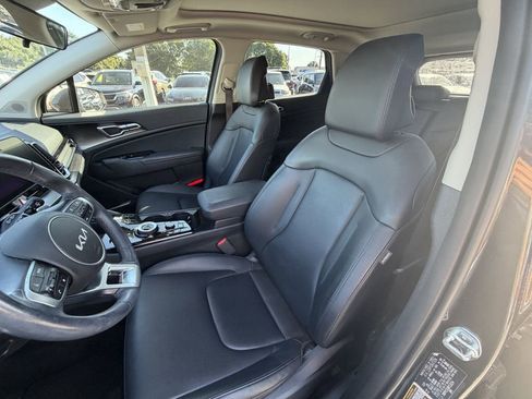 Certified 2024 Kia Sportage EX w/ EX Premium Package AWD/4WD image 20