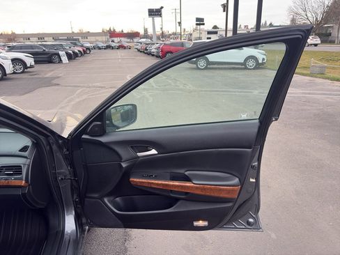 Used 2012 Honda Accord EX-L image 18