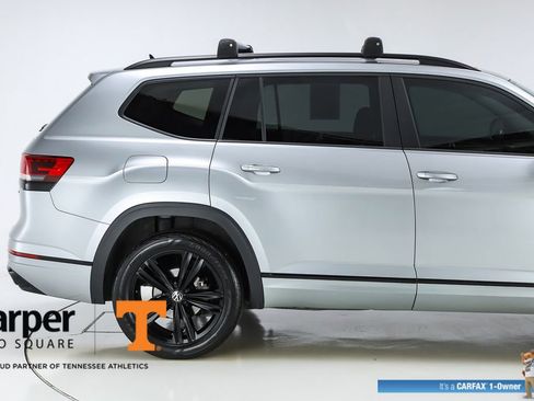 Used 2023 Volkswagen Atlas SEL R-Line AWD/4WD image 11