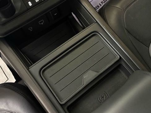 Used 2020 Land Rover Defender 110 X image 39