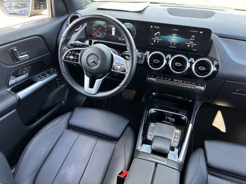 Used 2023 Mercedes-Benz GLA 250 GLA 250 w/ Premium Package image 13