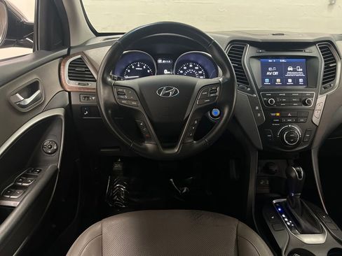 Used 2018 Hyundai Santa Fe Sport image 16