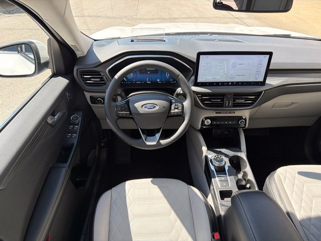 Certified 2023 Ford Escape Platinum w/ Premium Technology Package AWD/4WD image 19