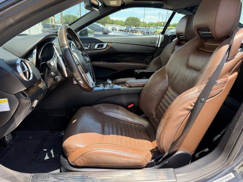 Used 2013 Mercedes-Benz SL 550 image 20