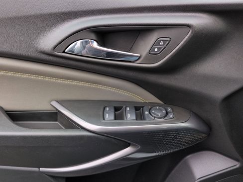 Certified 2025 Chevrolet Trax ACTIV w/ Driver Confidence Package image 21