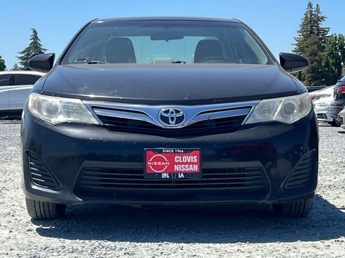 Used 2014 Toyota Camry LE FWD image 11