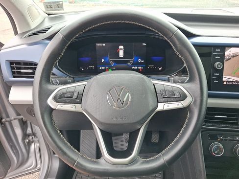 Used 2022 Volkswagen Taos SE FWD image 20