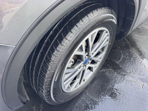 Used 2022 Ford Escape SEL image 14