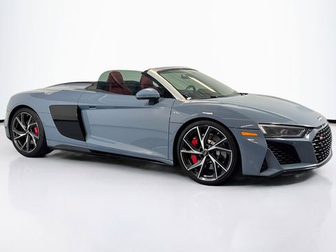 Used 2023 Audi R8 V10 performance w/ Premium Package image 3