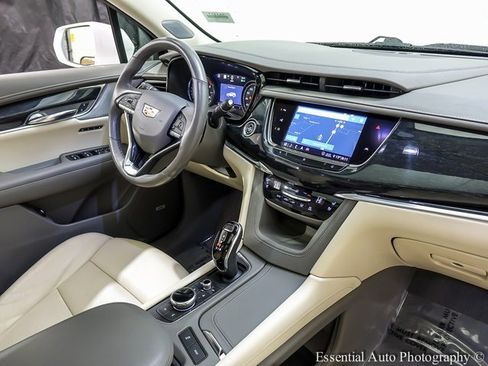Used 2020 Cadillac XT6 Premium Luxury image 28