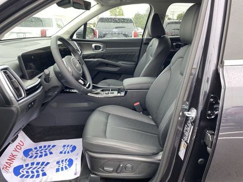 New 2025 Kia Sorento SX image 4