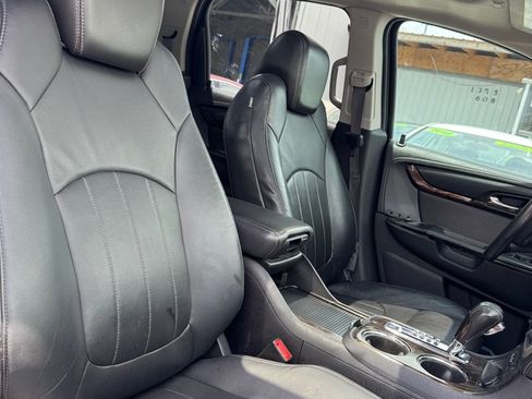 Used 2013 GMC Acadia Denali FWD image 16